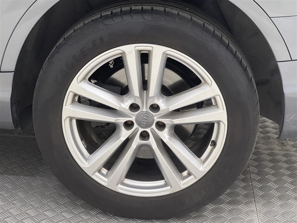 Audi Q7 TDI 272hk Quattro S-Line Cockpit Värmare BOSE 7-Sitsinteriör