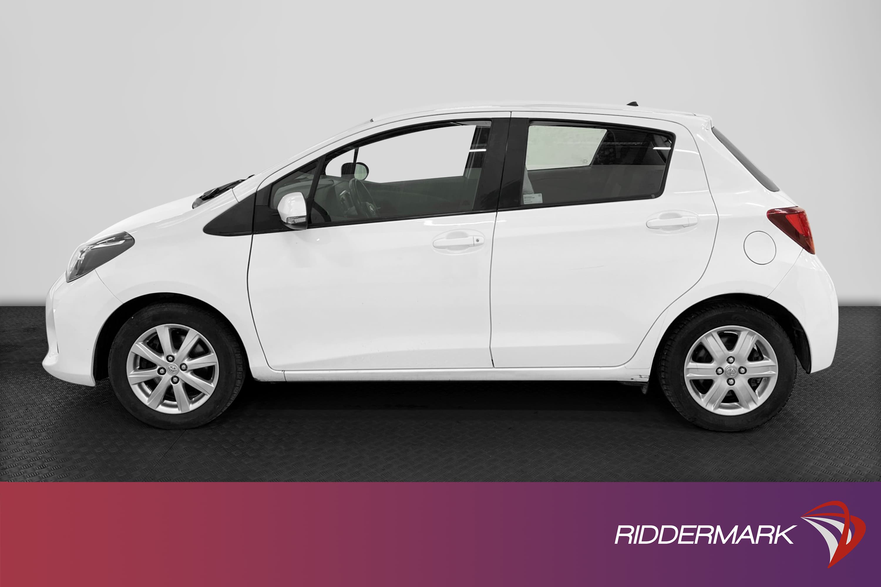 Toyota Yaris Hybrid e-CVT 101hk