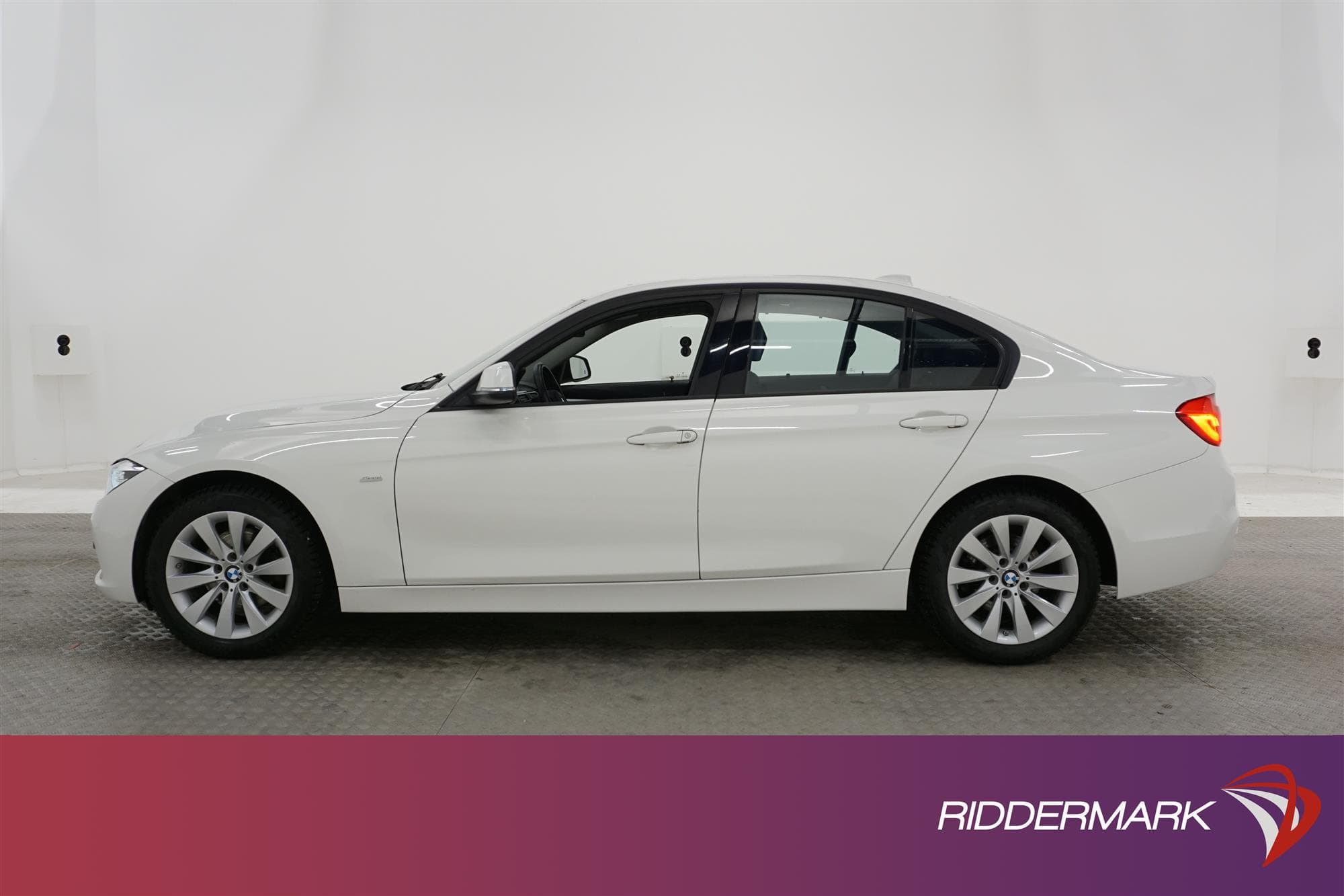 BMW 320d xDrive 190hk
