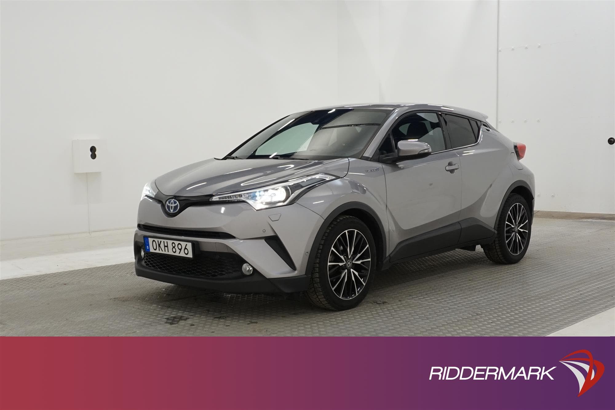 Toyota C-HR Hybrid CVT 122hk Executive
