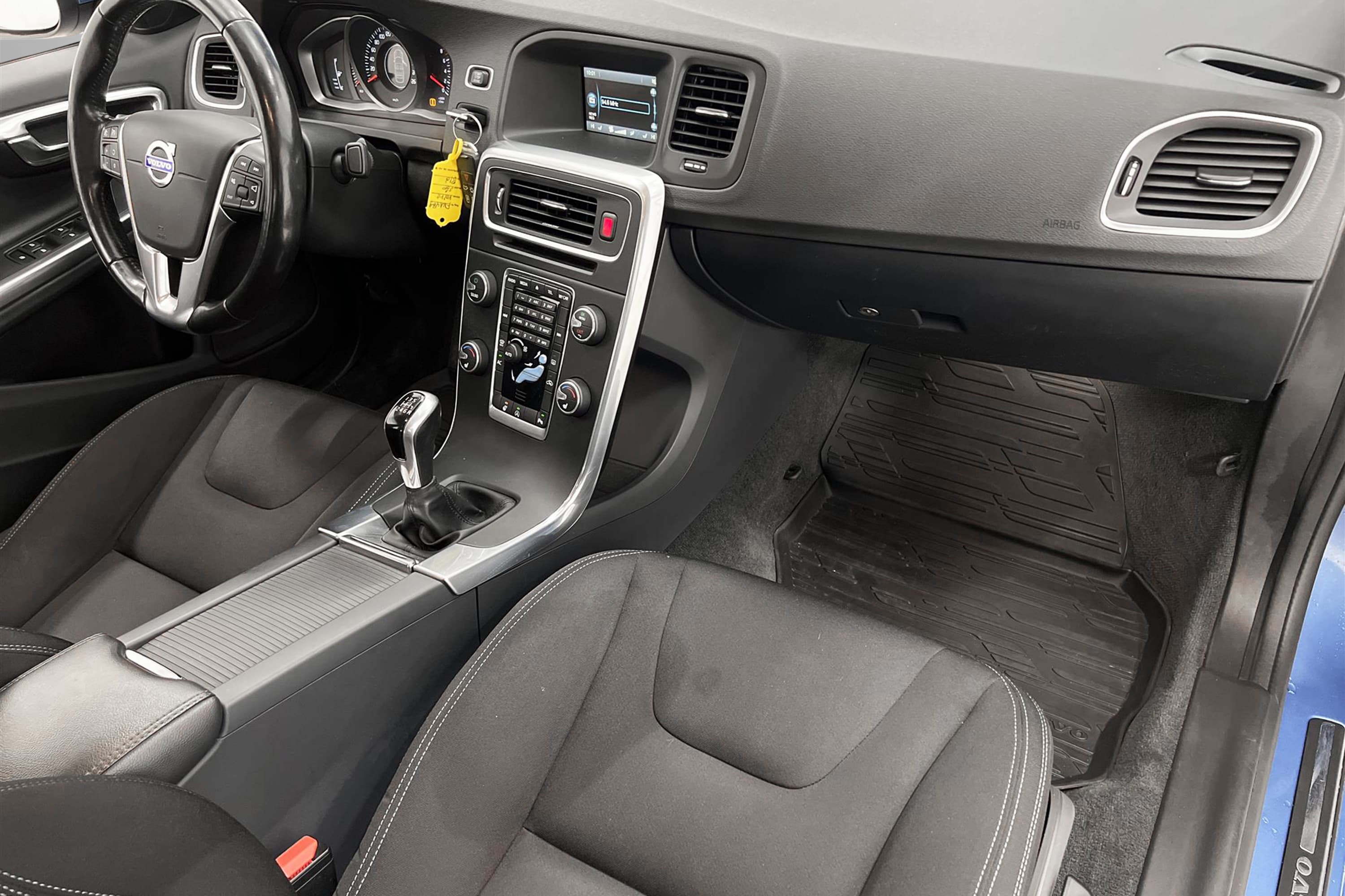 Volvo S60 T3 152hk Bränslevärm Rattvärme Välservad 0,46L/mil