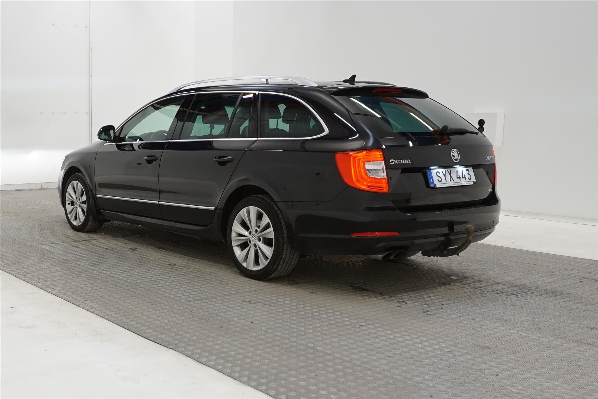 Skoda Superb 2.0 TDI 4x4 170hk Navi D-Värm Pano 0,56L/mil