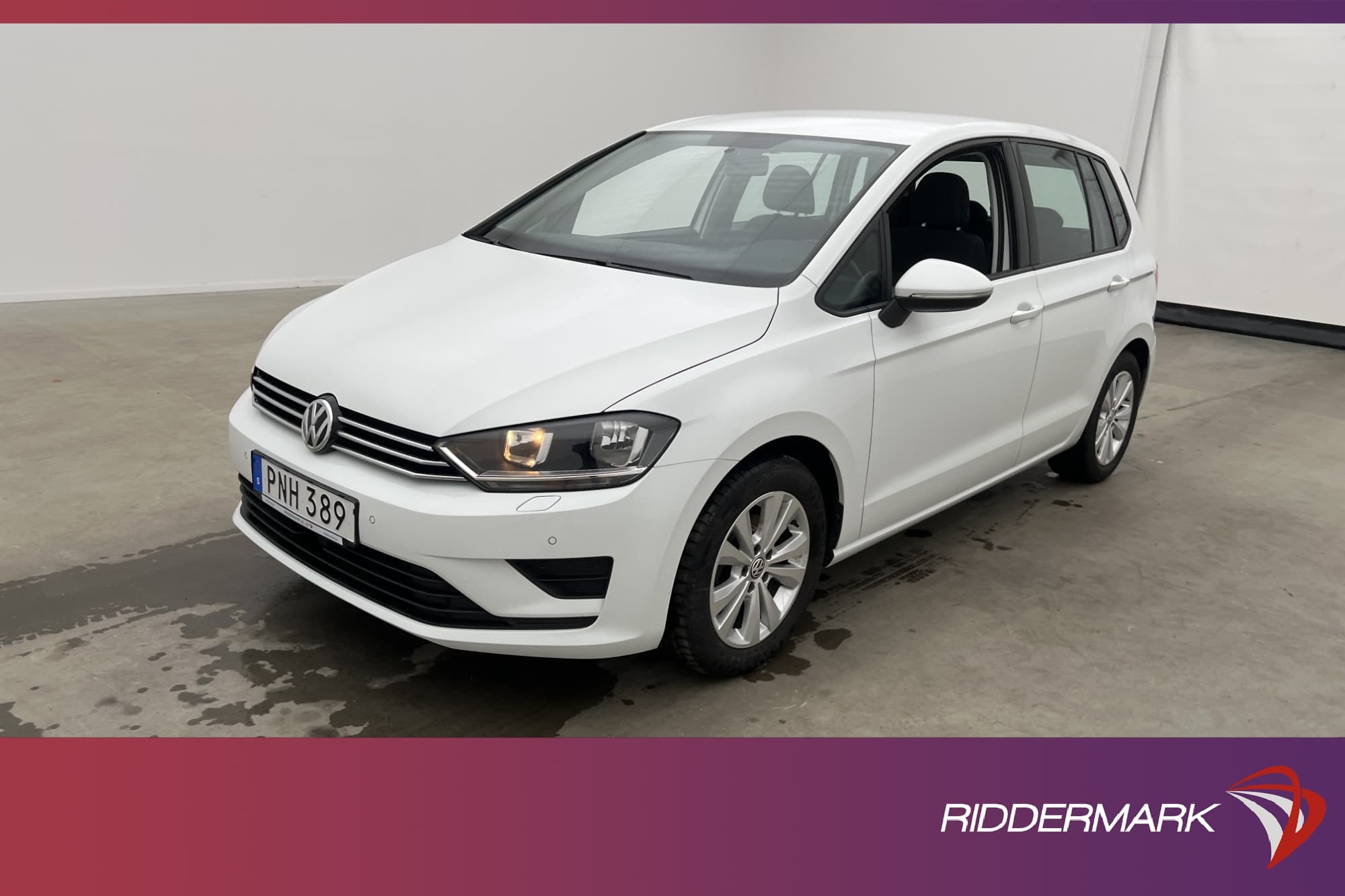 Volkswagen Golf Sportsvan TSI 110hk Style CarPlay Sensorer