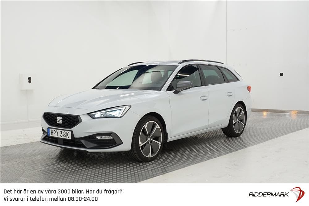 SEAT Leon FR 2.0 TSI 190hk Cockpit Panorama B-kamera Skinnexteriör