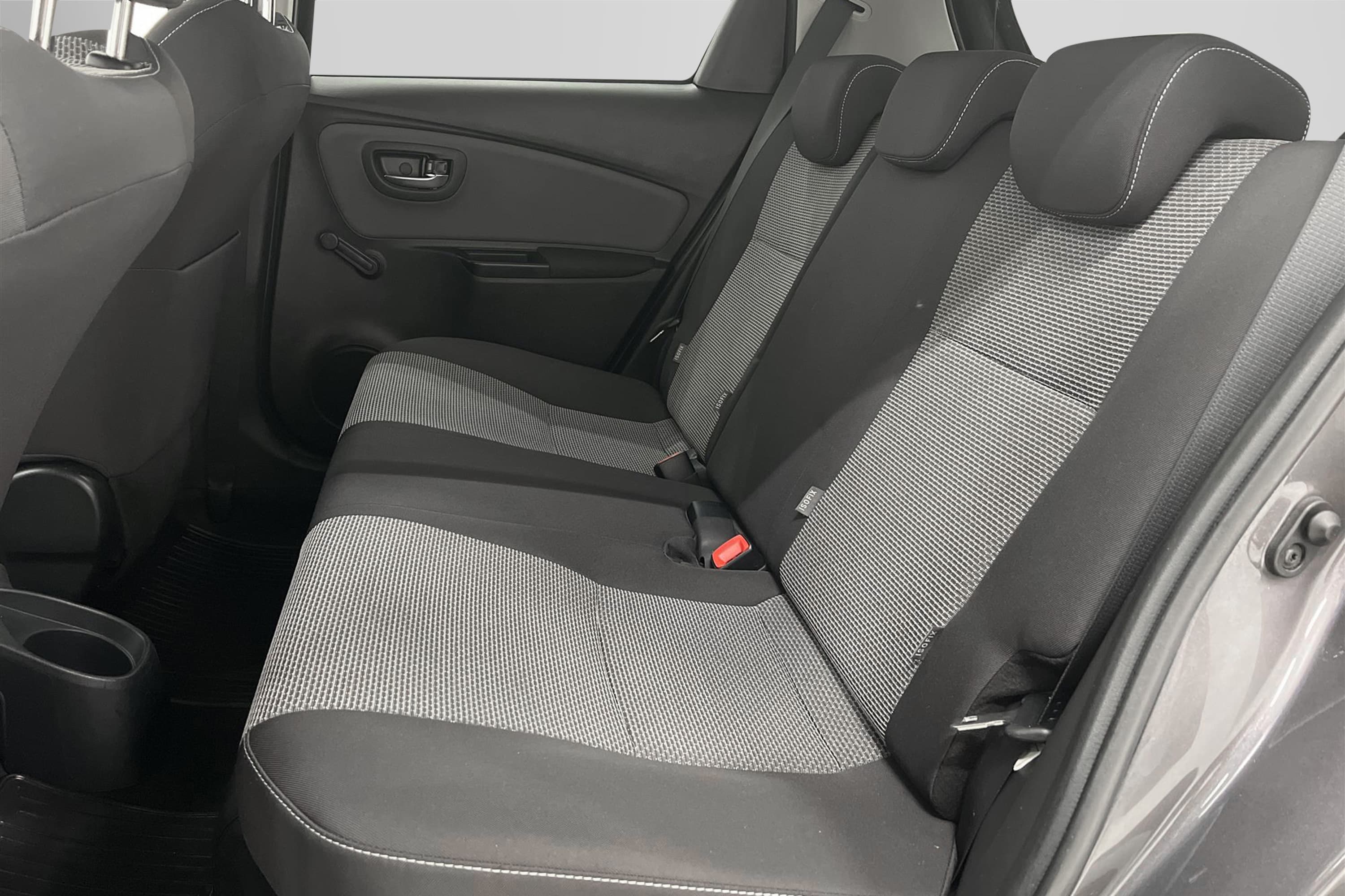 Toyota Yaris Hybrid e-CVT 101hk  B-Kamera Nyservad 0,33L/mil
