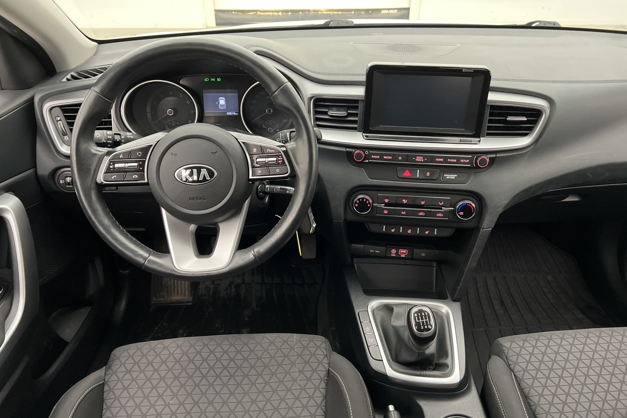 Kia Ceed 1.0 T-GDI 120hk Action CarPlay Kamera Rattvärme