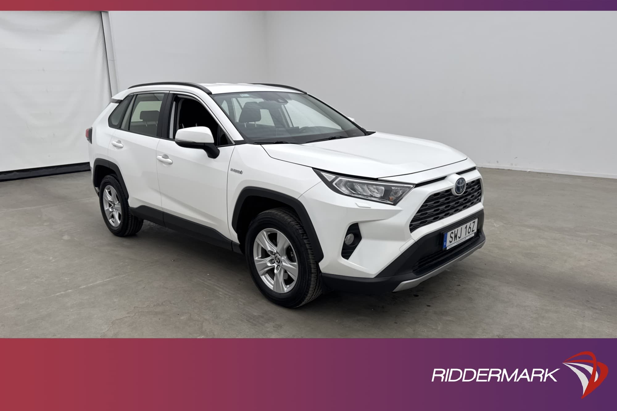Toyota RAV4 Hybrid AWD 222hk  Active MOMS Drag Kamera
