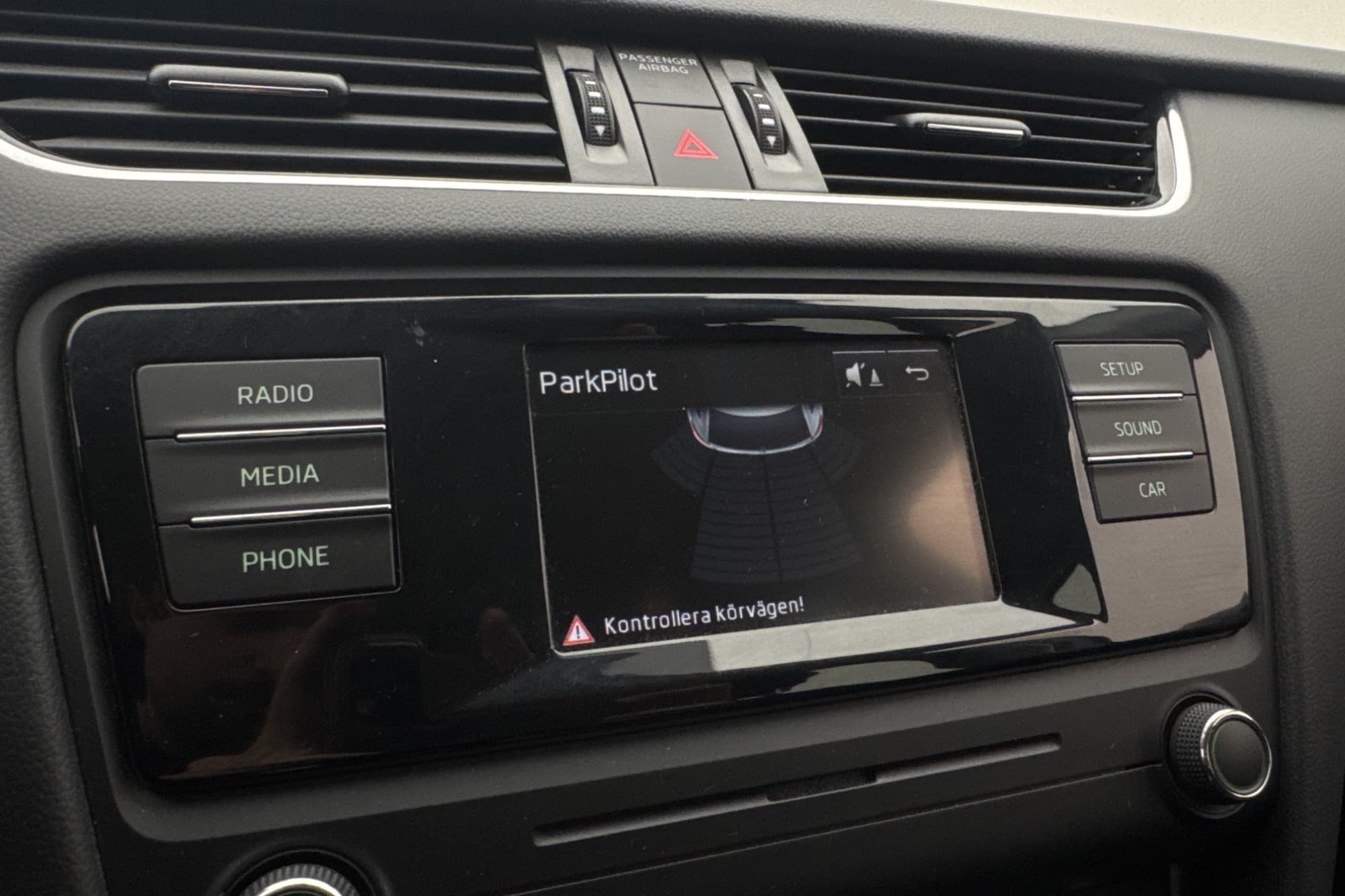 Skoda Octavia Kombi TSI 110hk Sensorer Farthållare Bluetooth