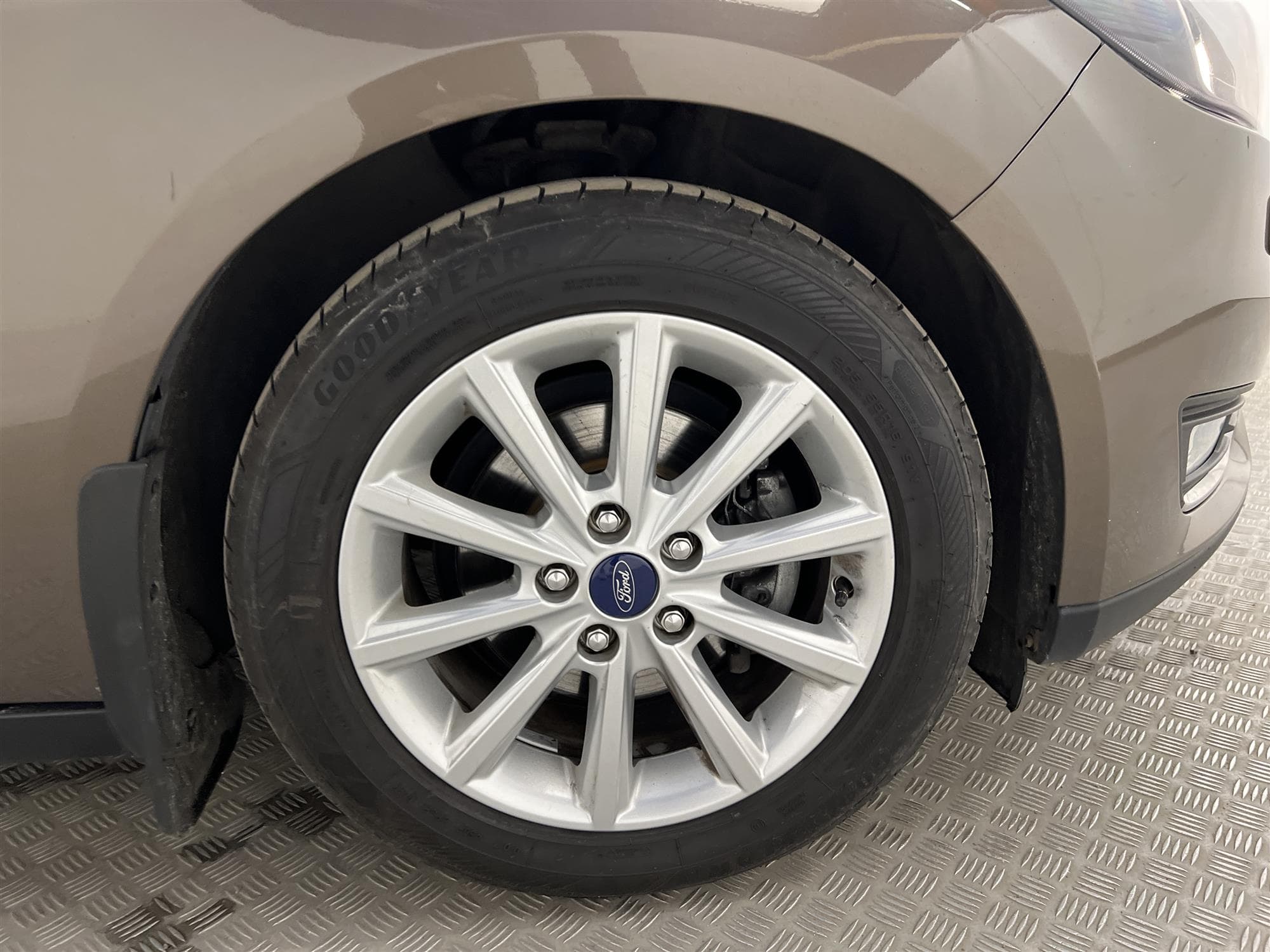 Ford Focus Kombi 1.0 125hk EcoBoost Drag Värmare 0.44l/mil