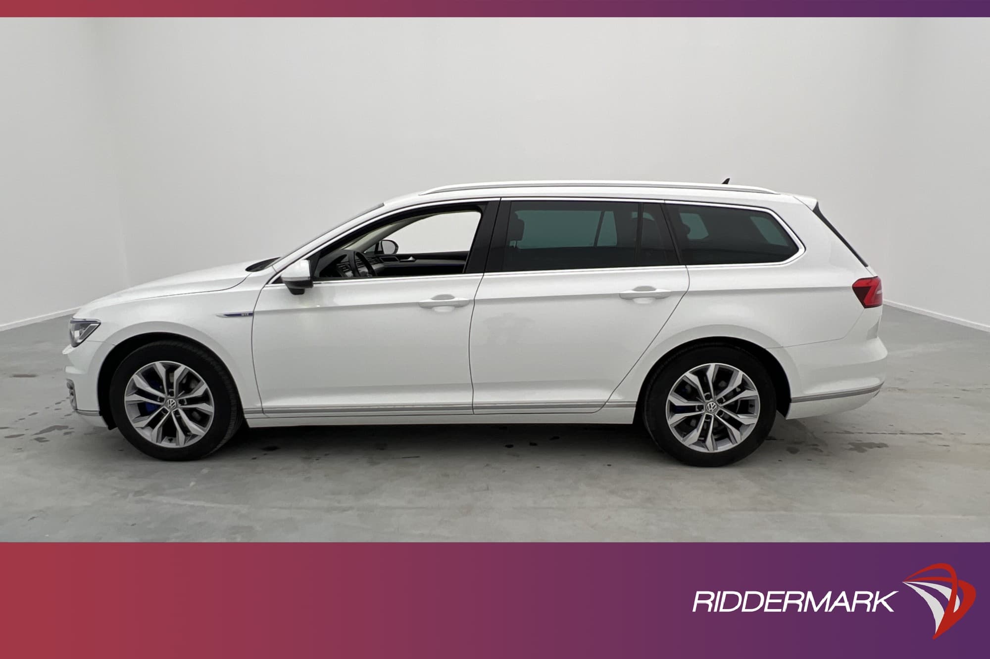 Volkswagen Passat GTE 218hk