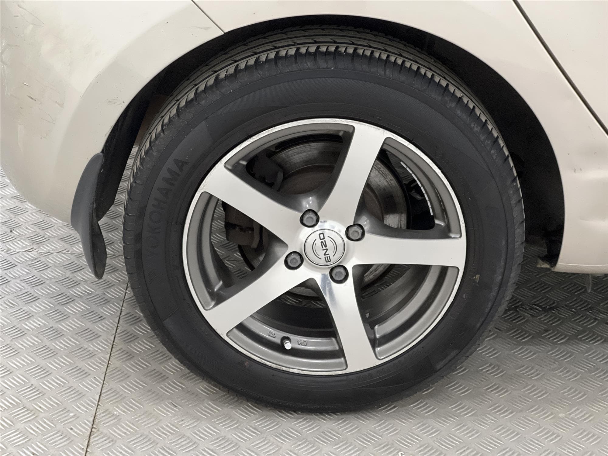 Hyundai i20 1.4 101hk 2 Brukare Nyservad Låg Skatt 