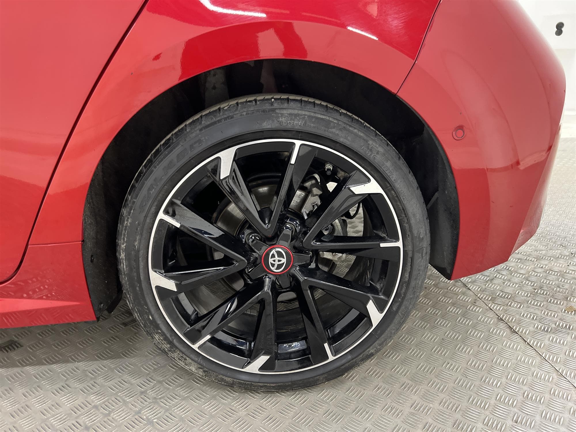 Toyota Corolla Hybrid 122hk GR Sport M&K-Värm HUD 0,4L/mil