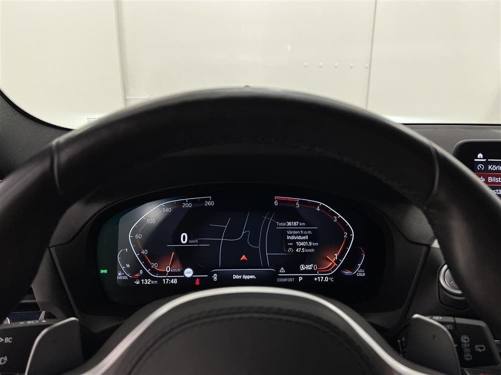 BMW X3 xDrive20d 190hk M Sport 360° D-värm HUD Navi Drag