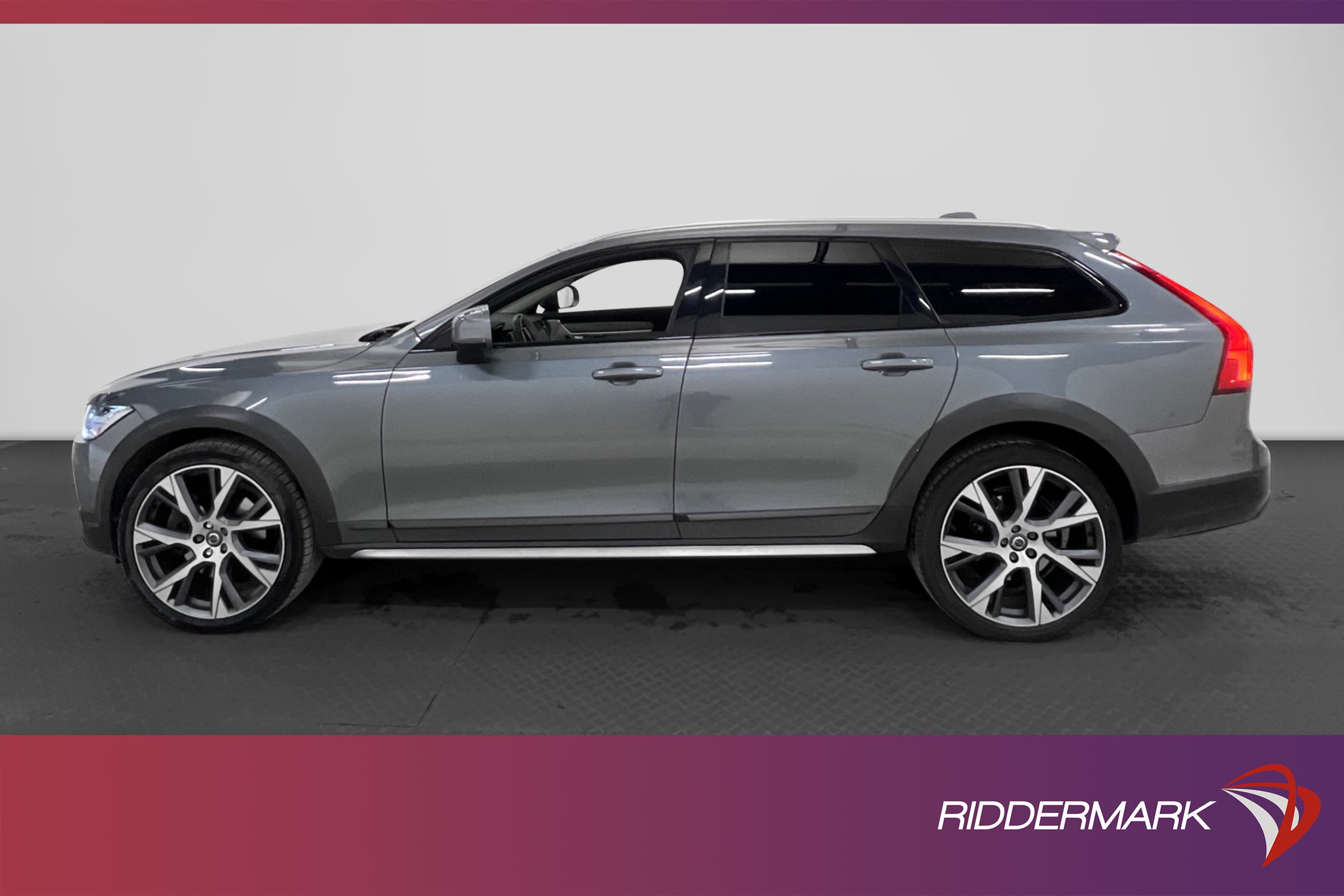 Volvo V90 Cross Country T5 AWD