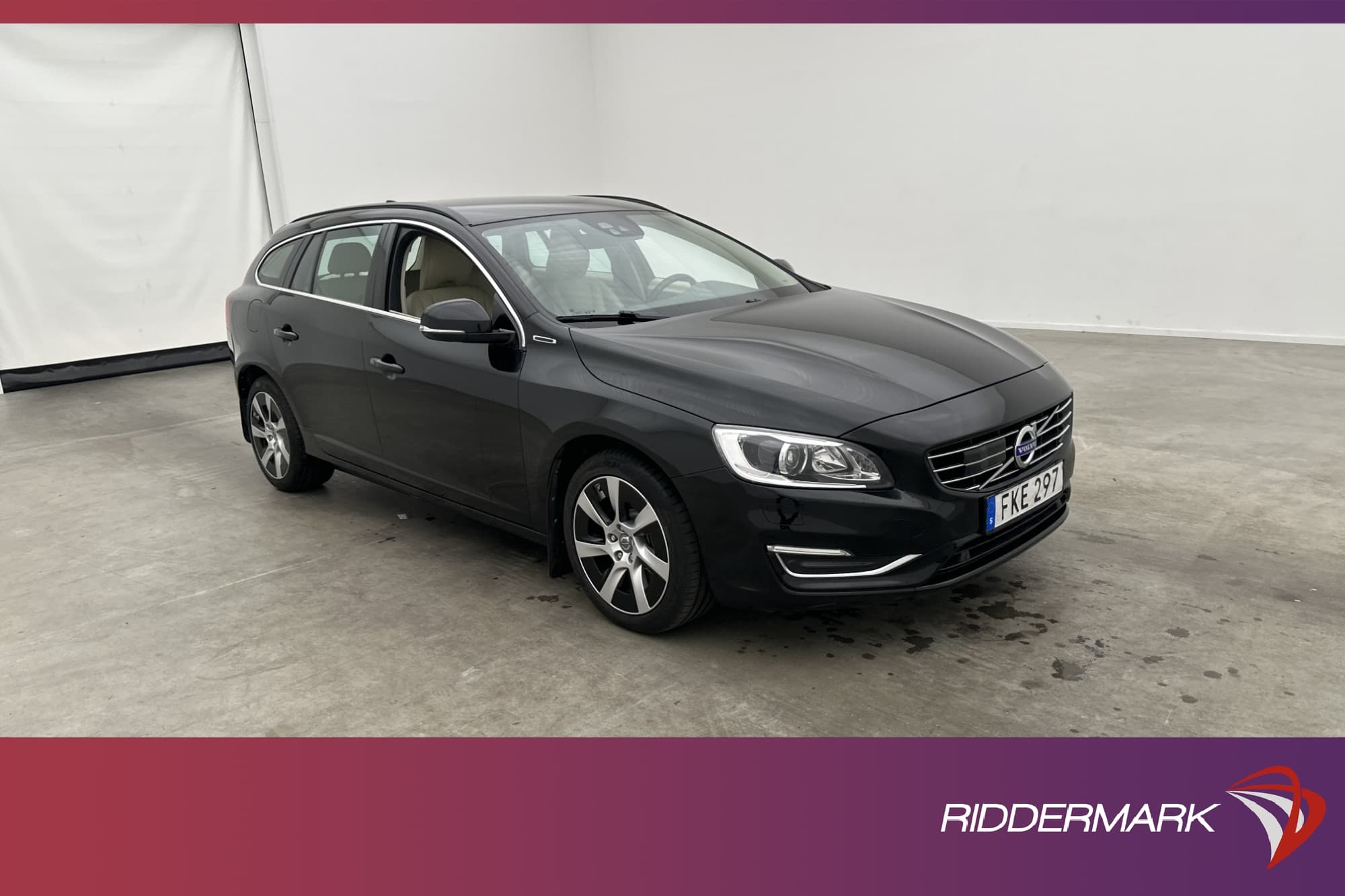 Volvo V60 D6 Plug-in AWD