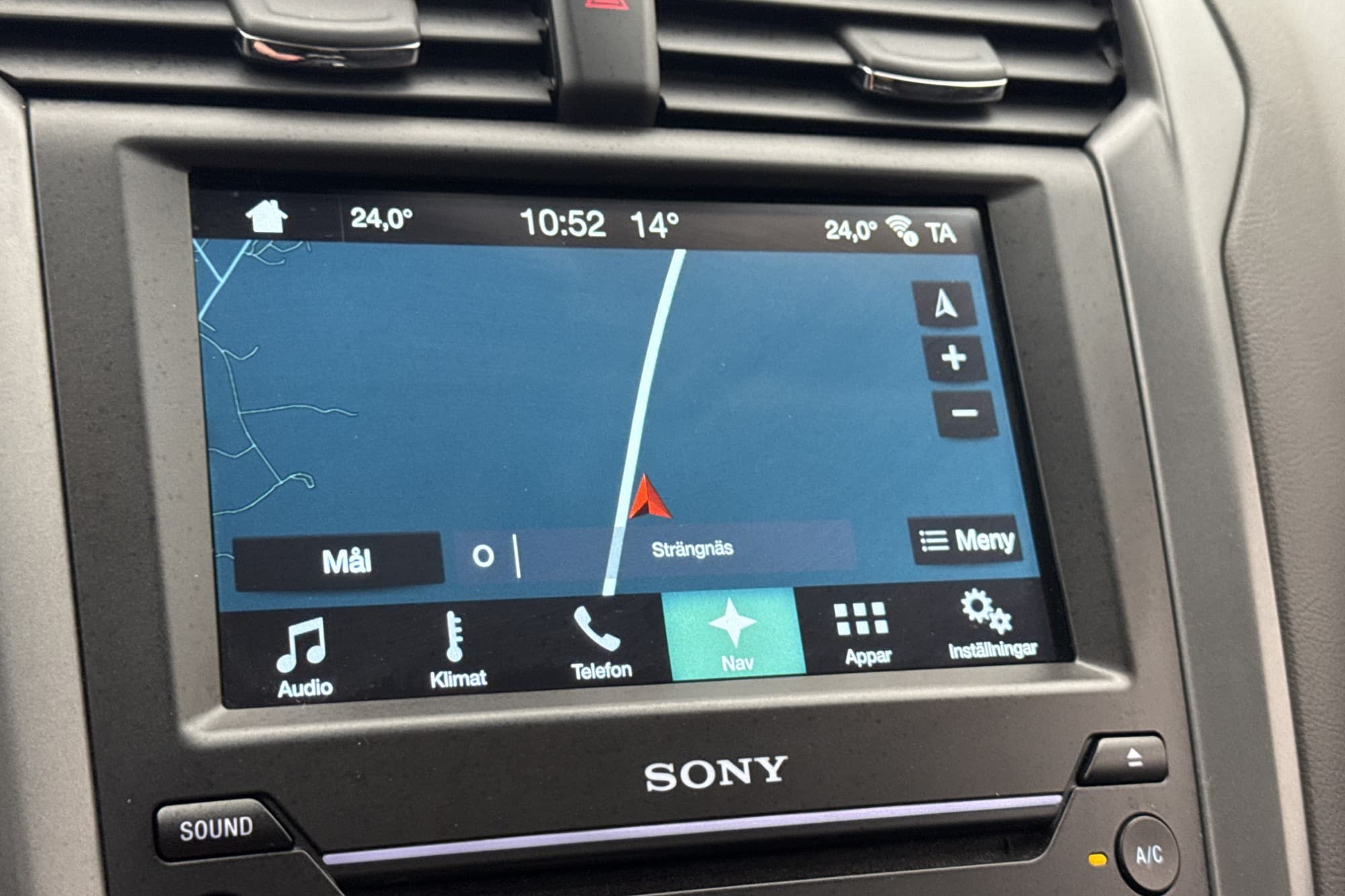 Ford Mondeo EcoBoost 160hk Business Pano Värm Kamera CarPlay