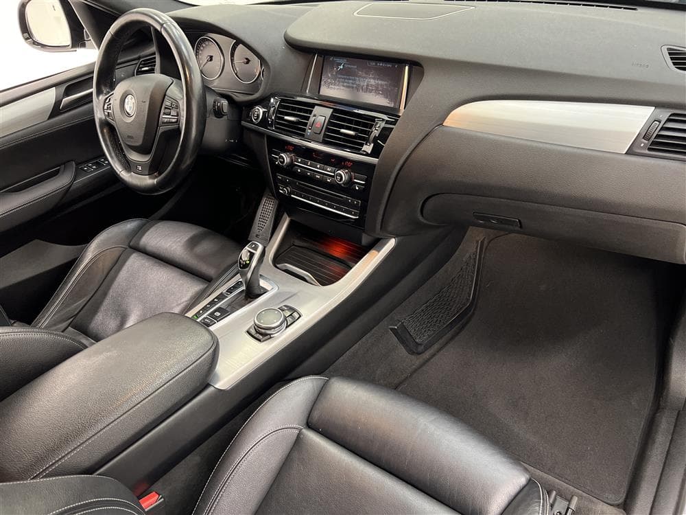 BMW X4 xDrive35d 313hk M Sport Värmare H/K T-lucka 360° Navi