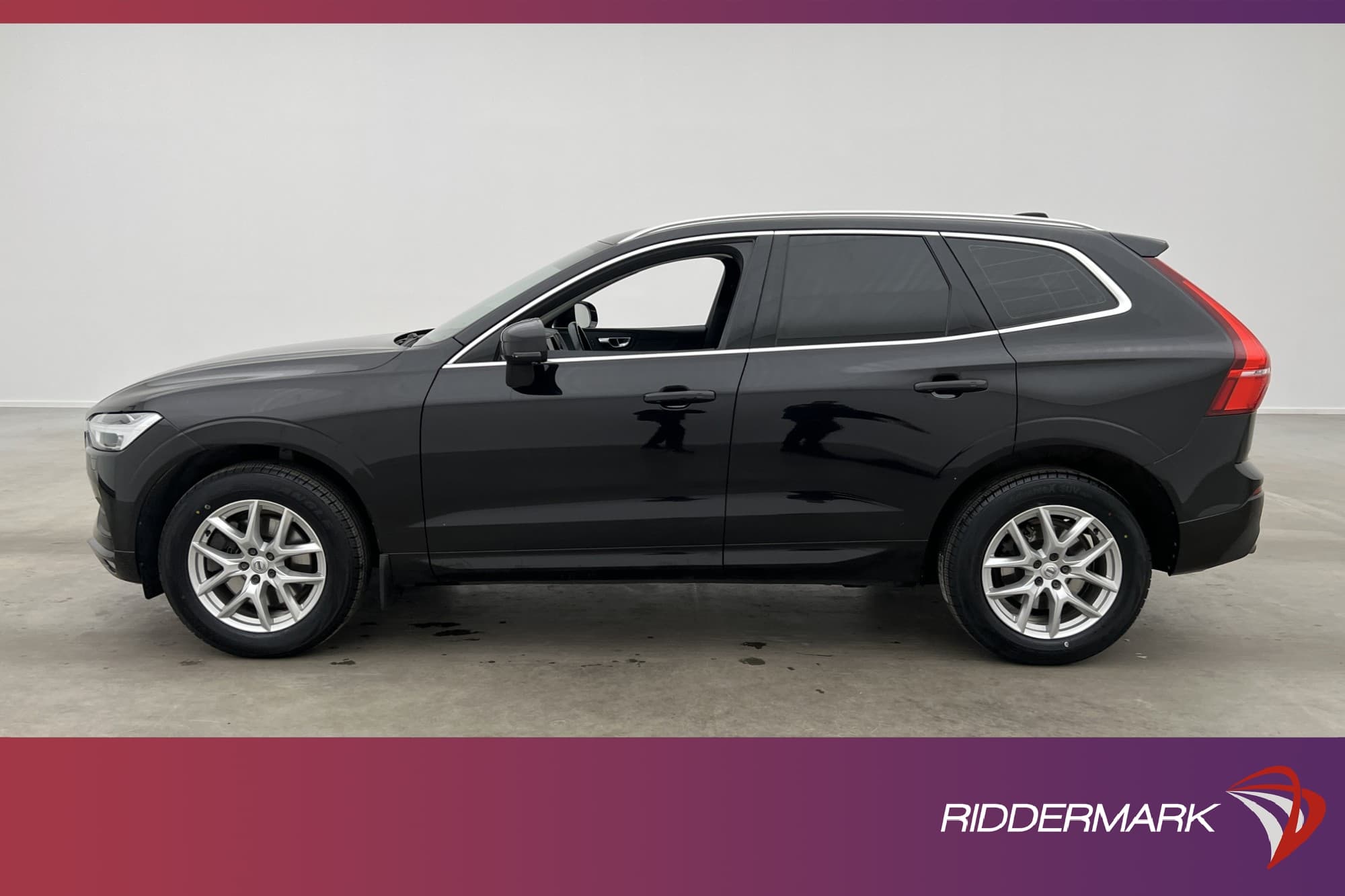Volvo XC60 B4 197hk AWD Momentum Värm VOC H/K Kamera CarPlay