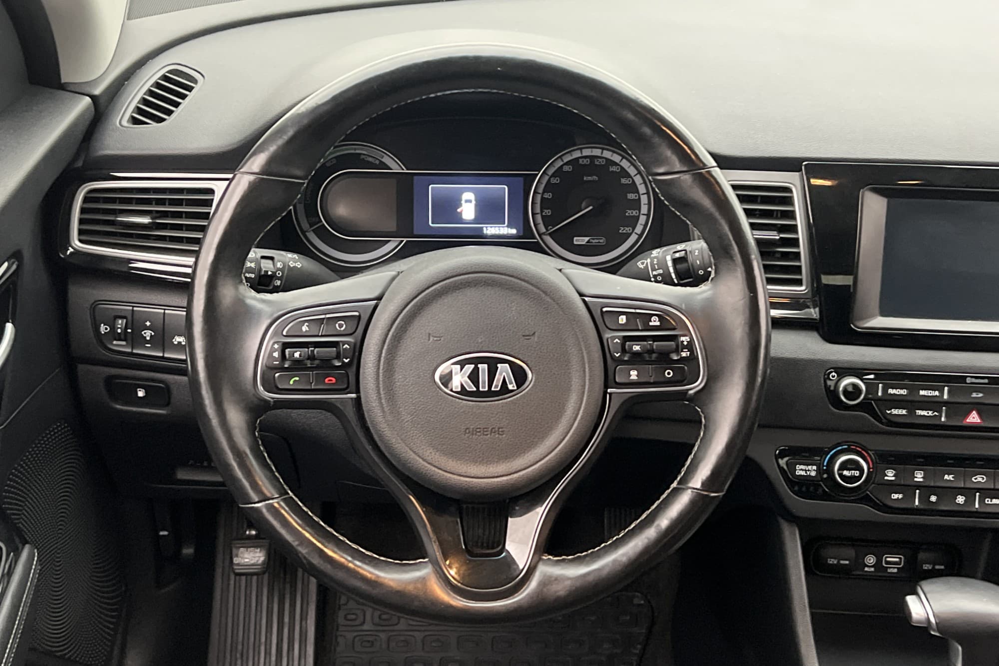 Kia Niro Hybrid 141hk Advance Plus 2 Kamera Navigation Skinn