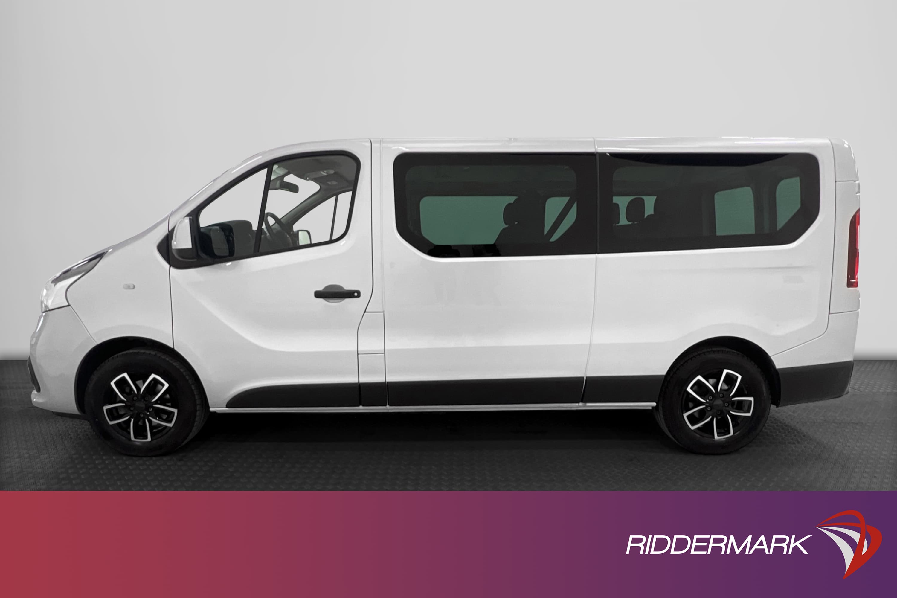 Nissan NV300 Kombi 2.0 Automat 170hk Kamera Drag Värmae