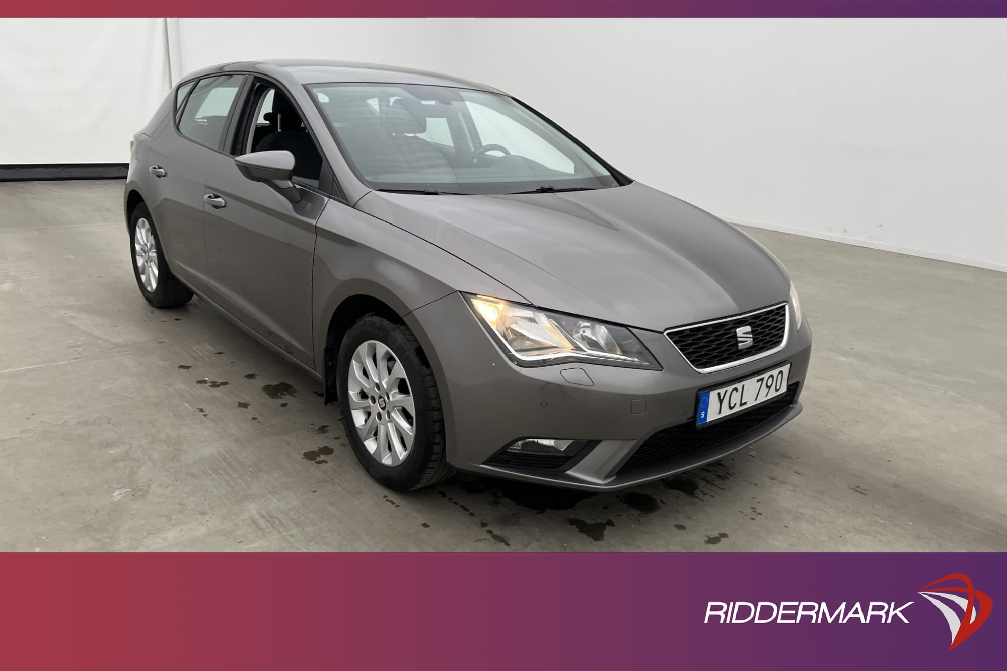 SEAT Leon 1.2 TSI 110hk Style P-Sensorer Låg Skatt 0,49L/mil