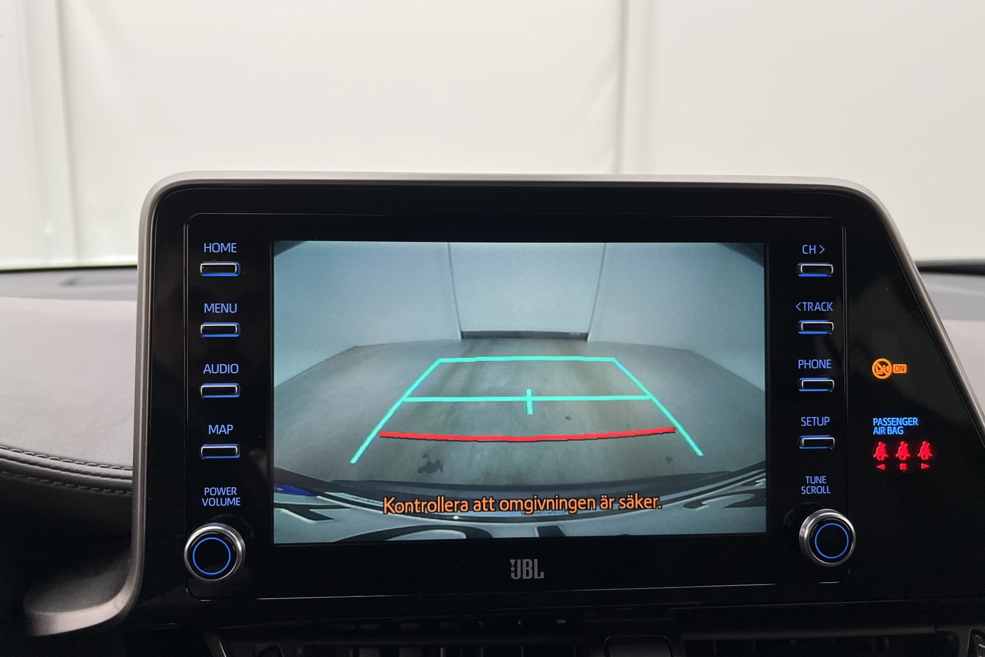 Toyota C-HR Hybrid 184hk Executive JBL Kamera Navi Rattvärme