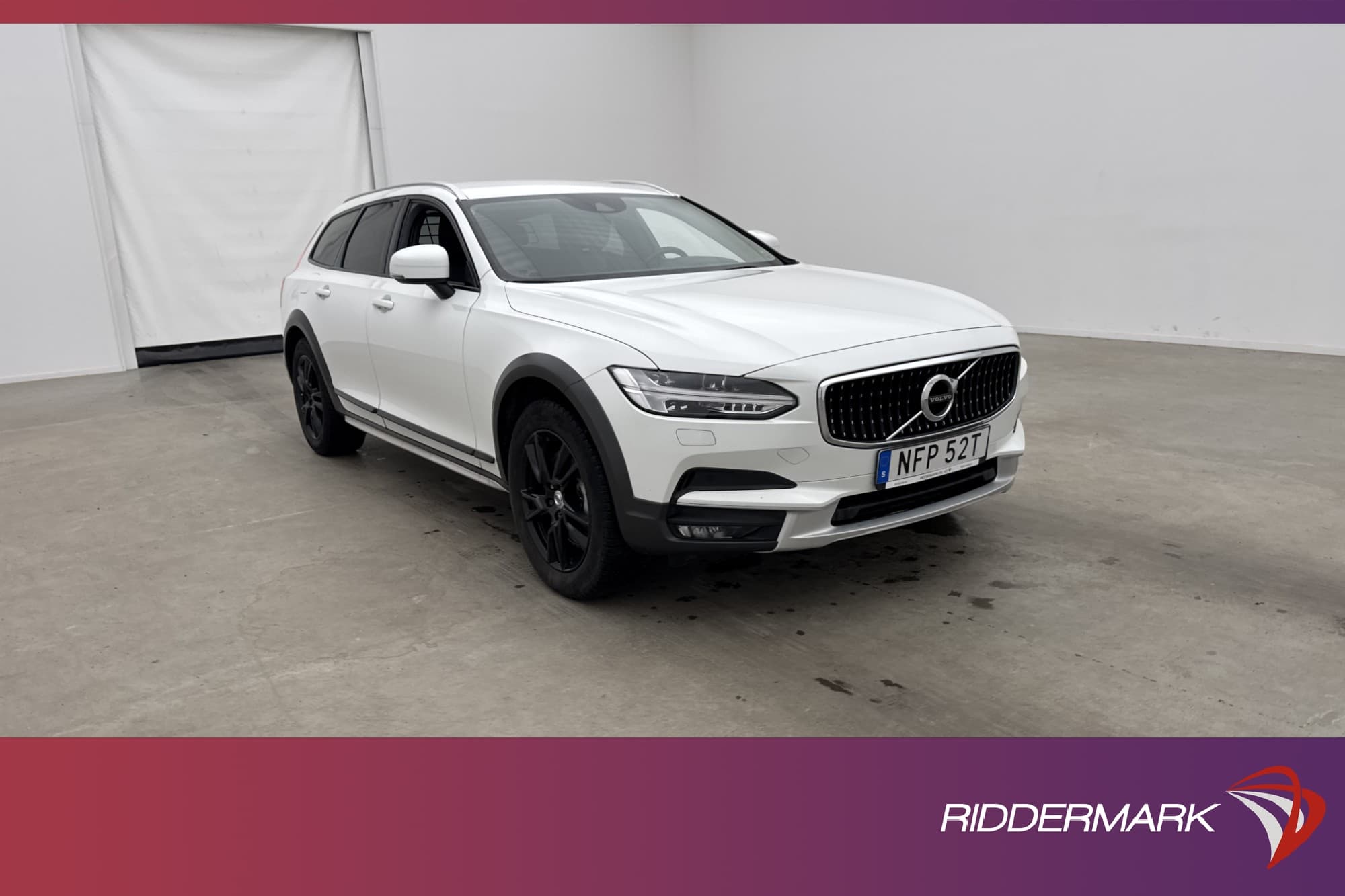 Volvo V90 Cross Country D4 AWD Momentum