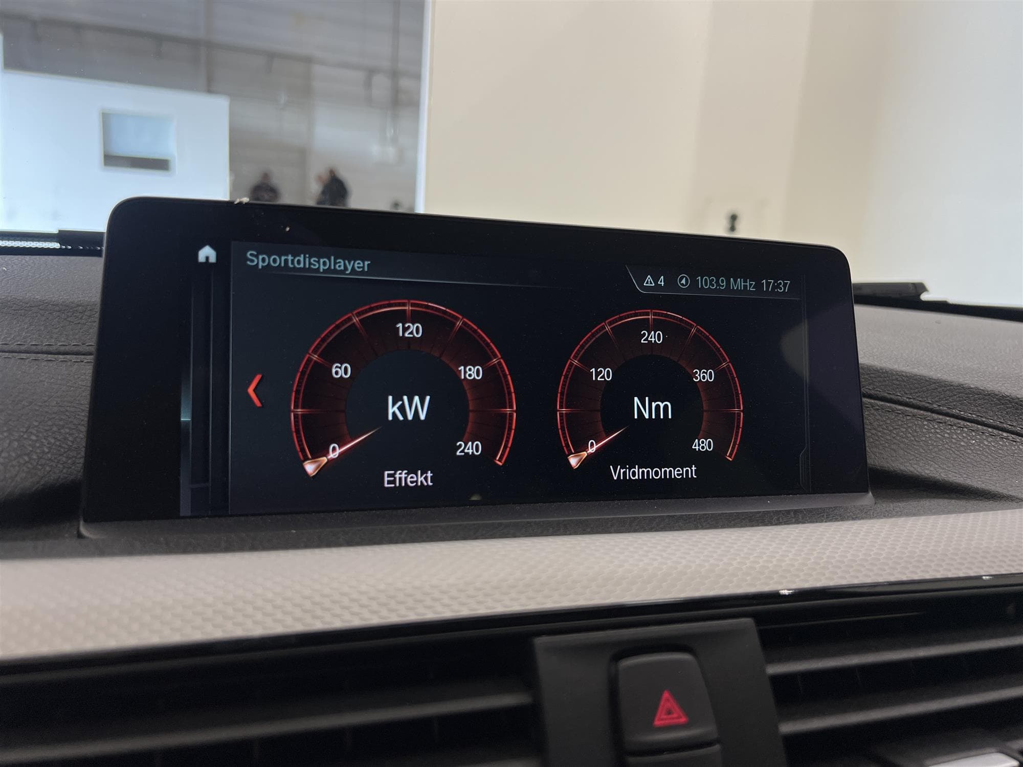 BMW 330i xDrive 252hk M Sport Cockpit Drag H/K Navi Skinn