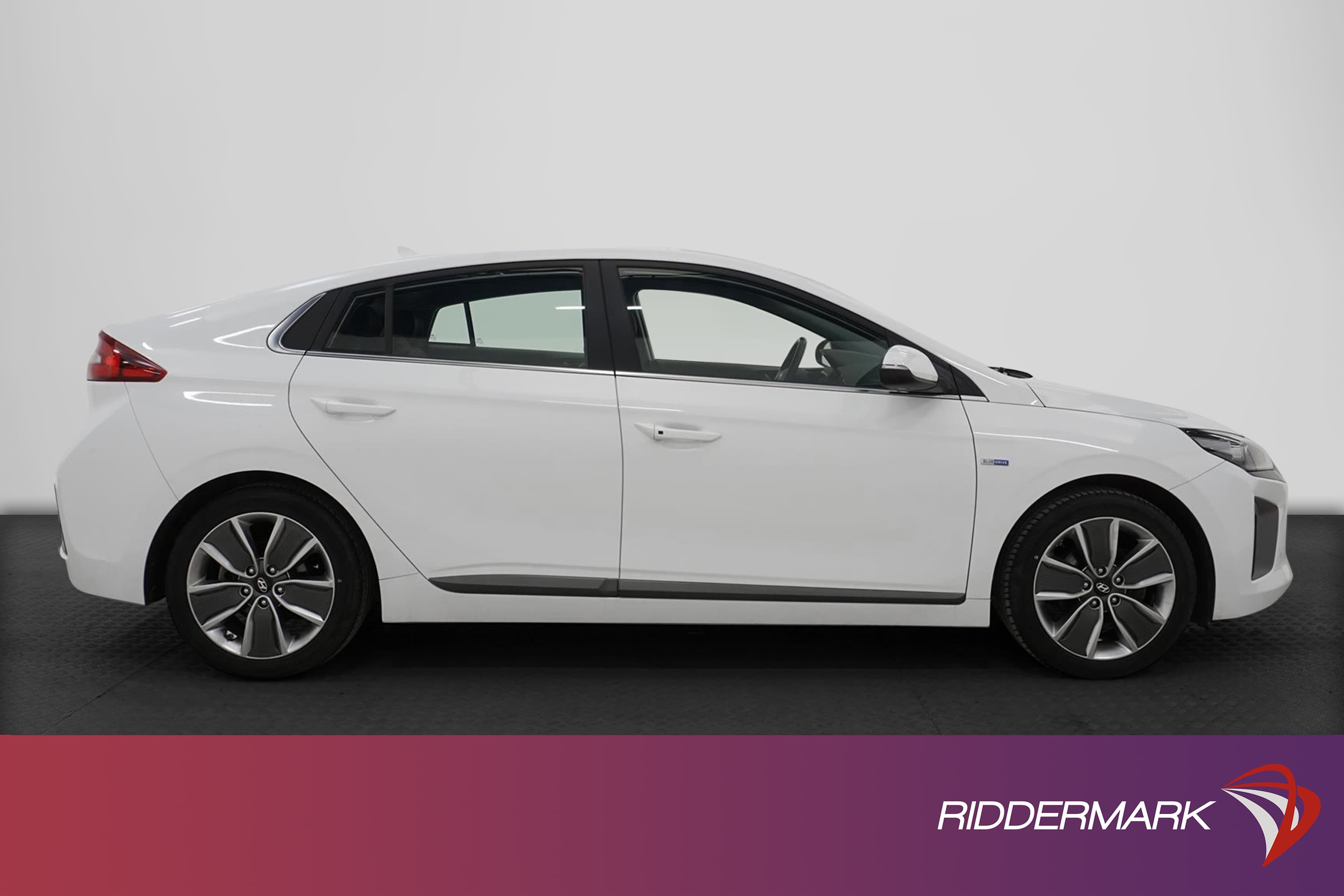 Hyundai Ioniq 1.6 Hybrid 141hk Premium Plus Kamera 0,39l/mil