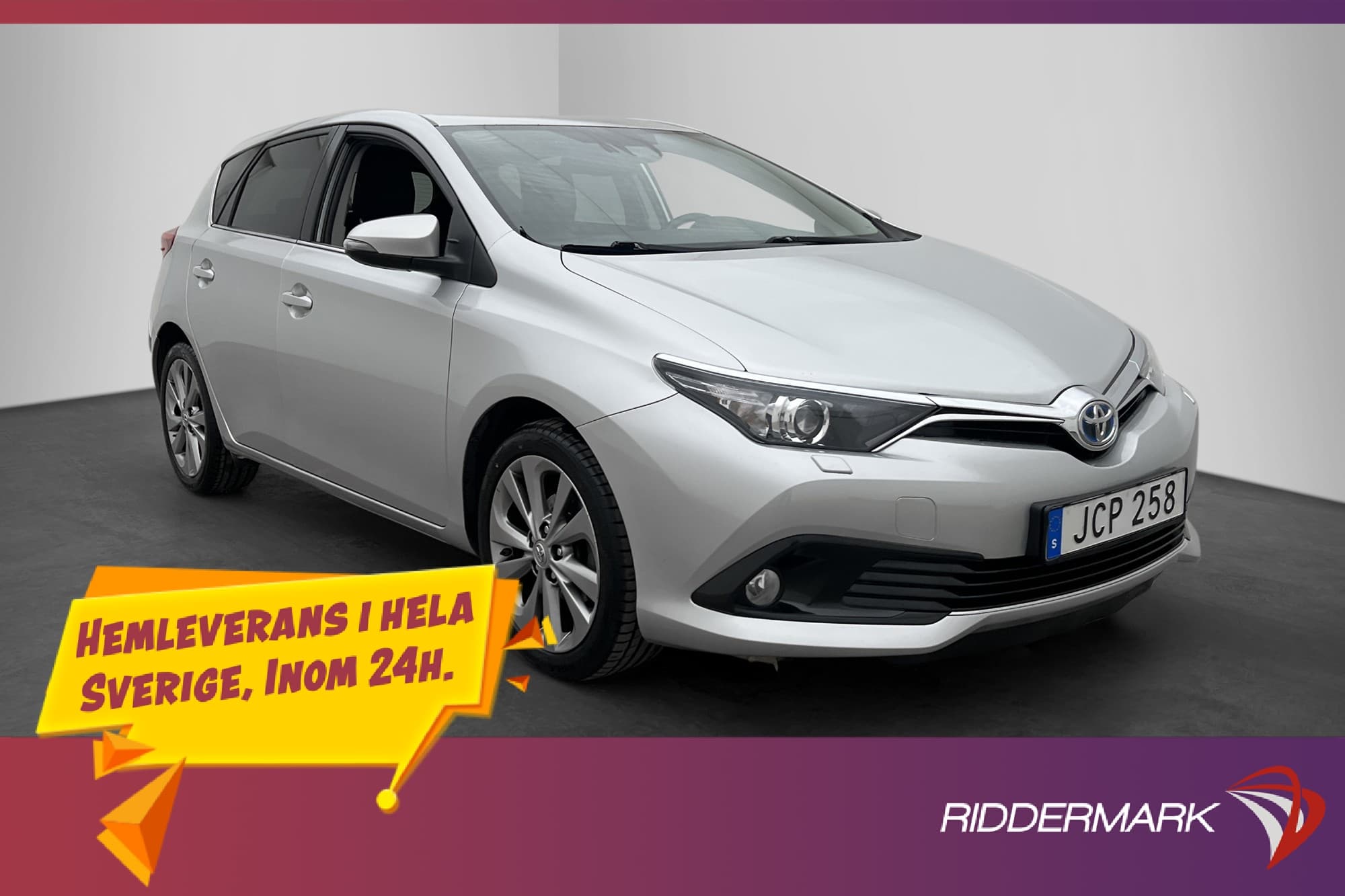 Toyota Auris 5-dörrar Comfort Backkamera Farthållare BT