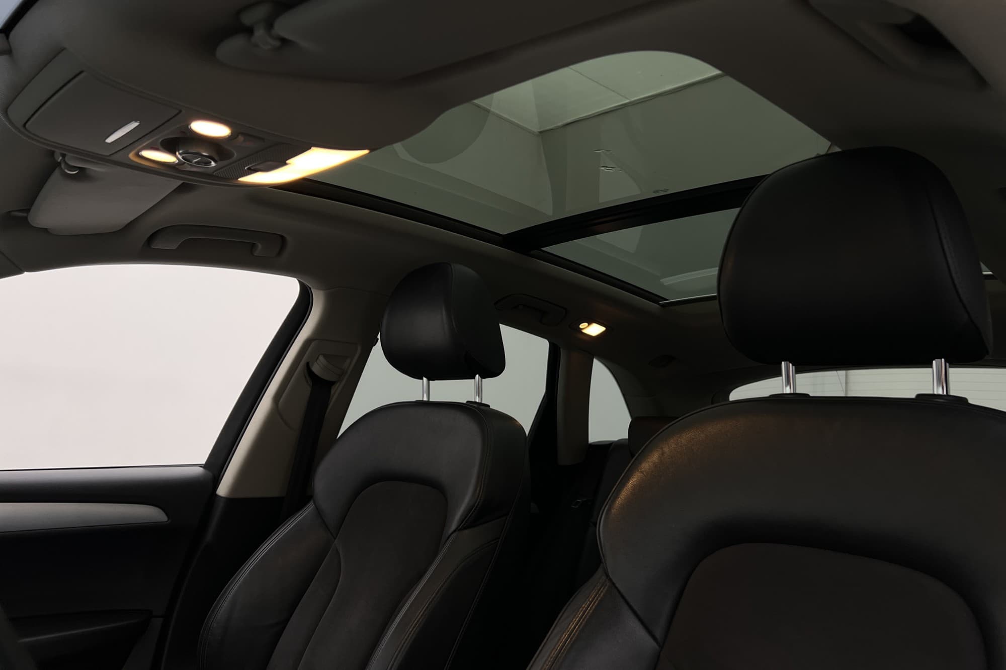 Audi Q5 TDI Quatrro 170hk S-Line Panorama B&O M-Värmare Drag