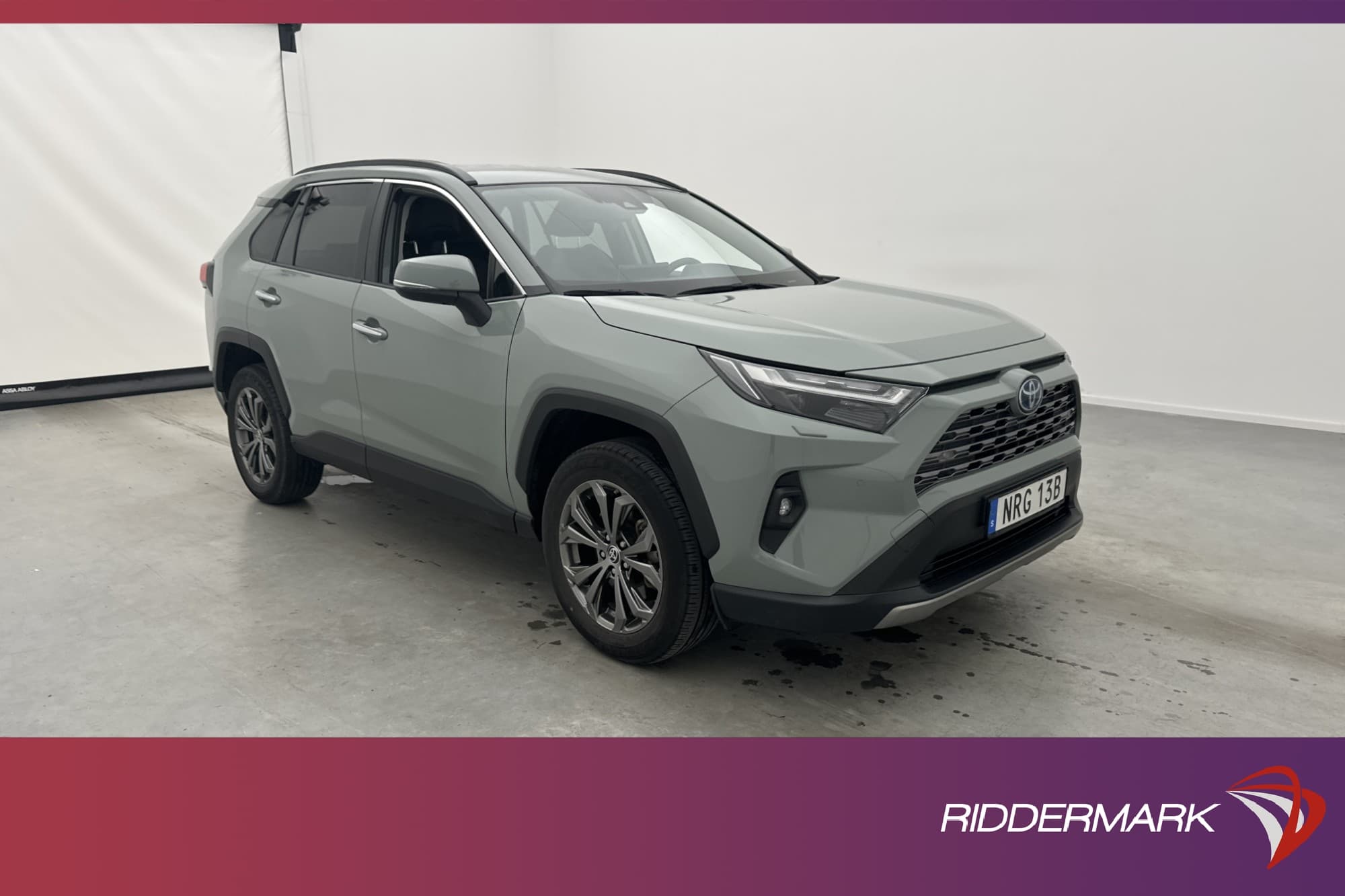 Toyota RAV4 Hybrid AWD 222hk