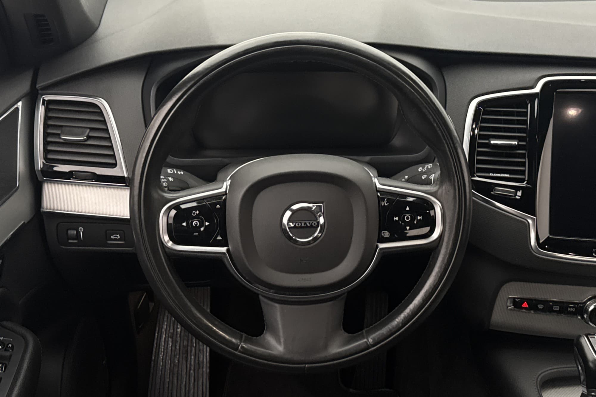 Volvo XC90 D5 AWD 225hk Inscription VOC Värm Kamera 4-Zons