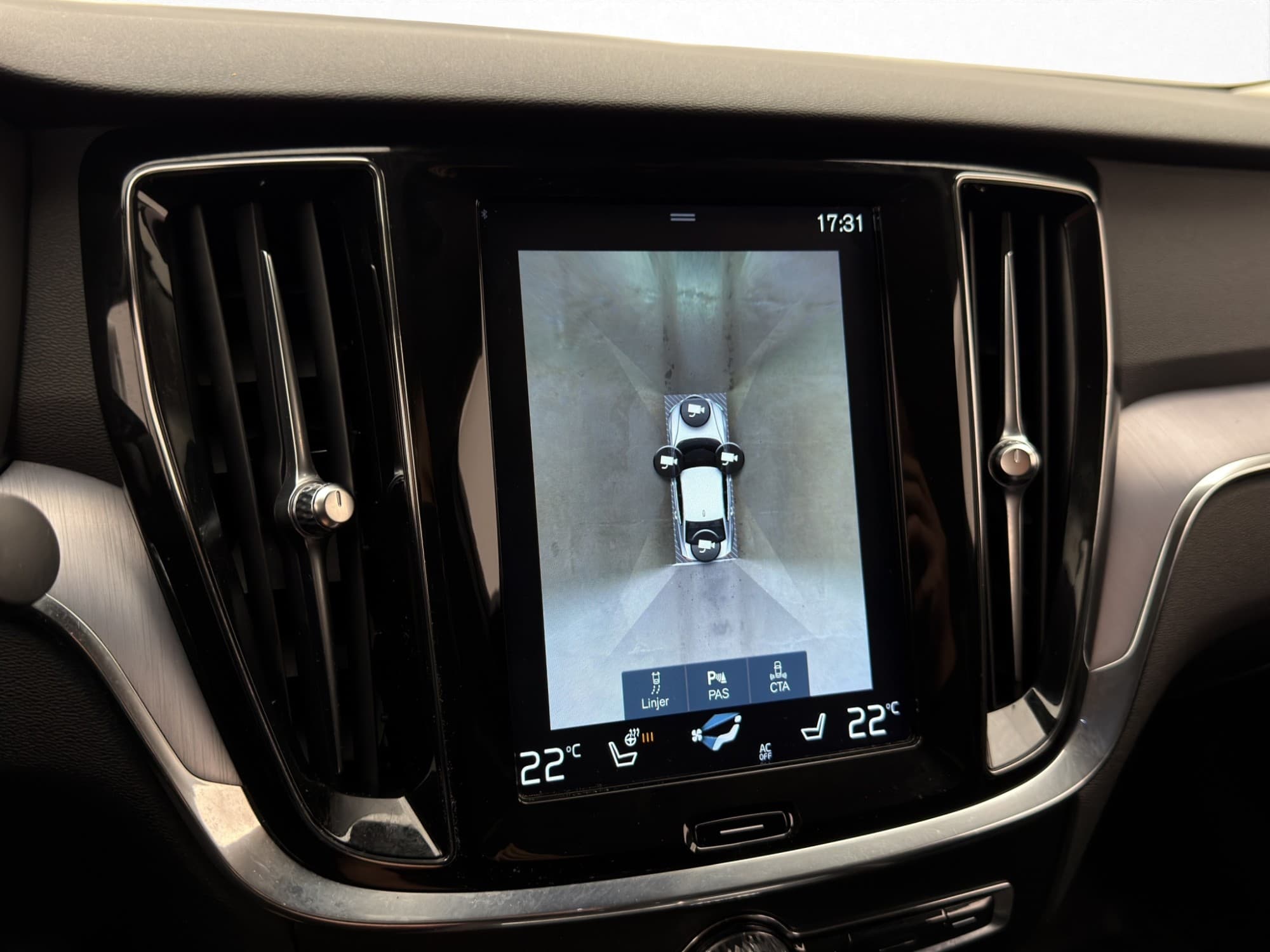 Volvo S60 T4 Advanced VOC Värmare 360° HUD Navi BLIS CarPlay