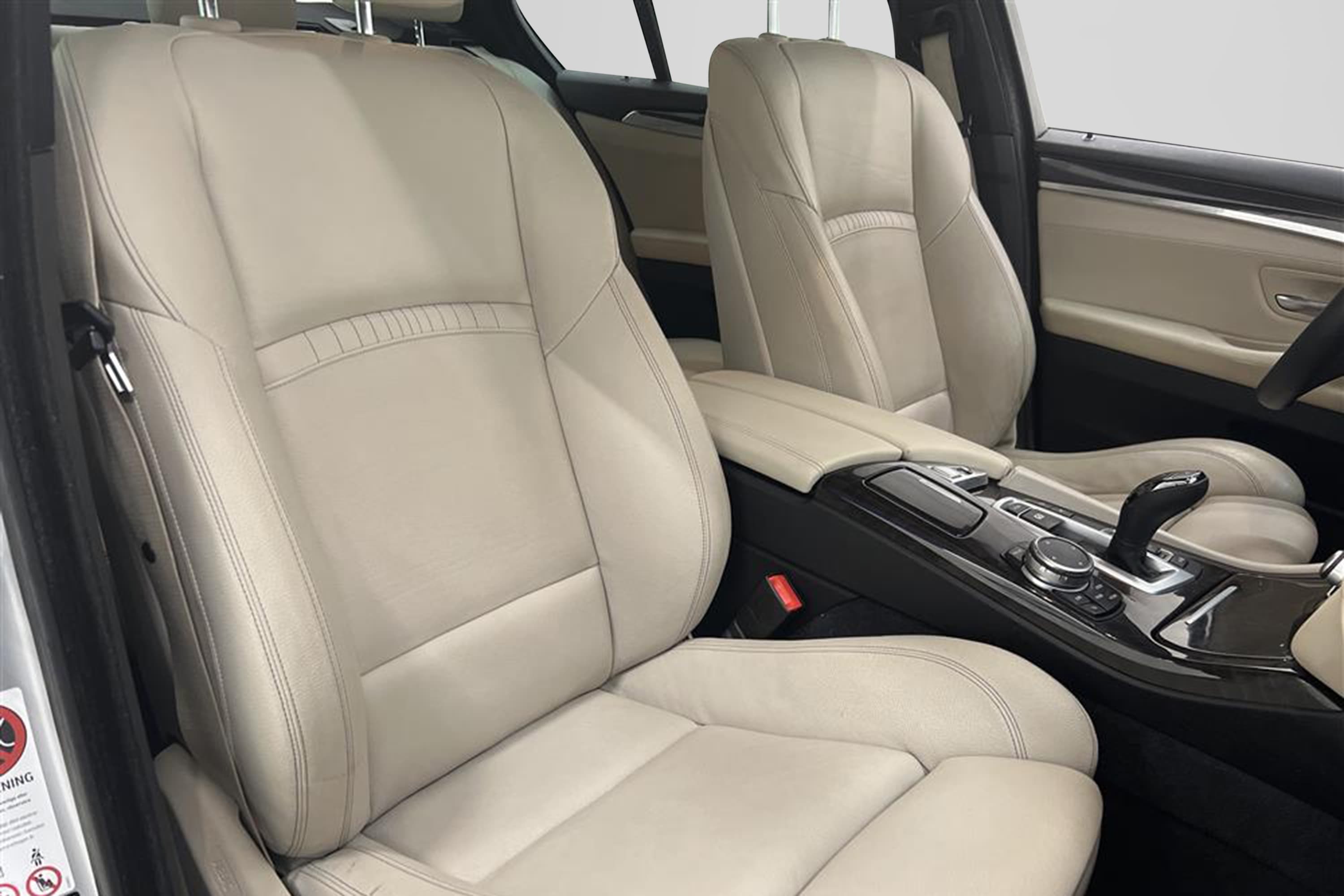 BMW 530 d xDrive 258hk M-Sport Cockpit H/K Kamera Navi Drag