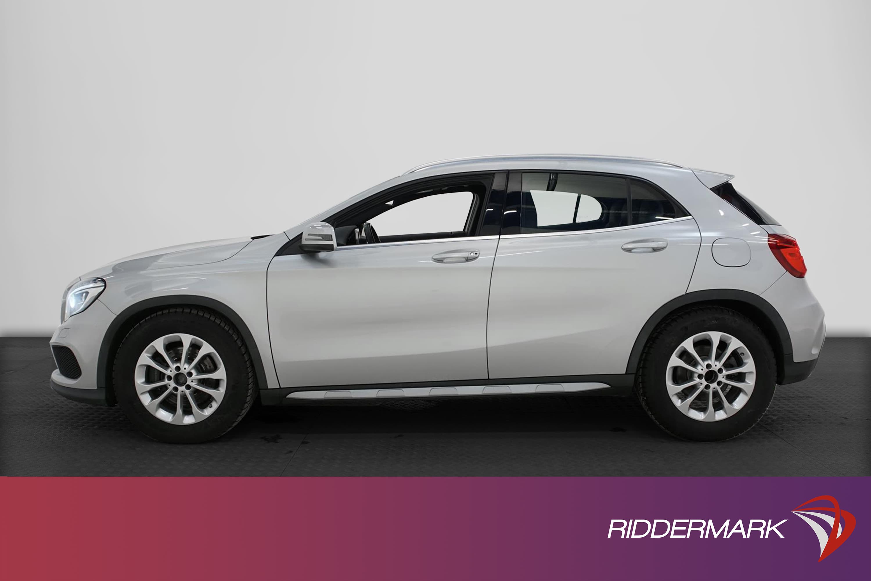 Mercedes-Benz GLA 220 4M170hk