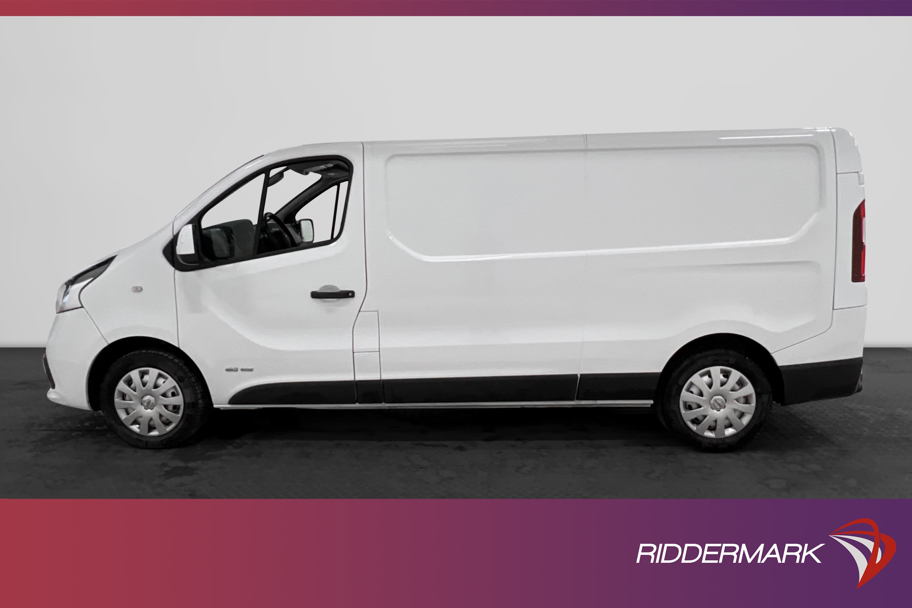 Nissan NV300