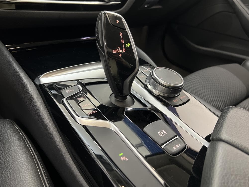BMW 520d Touring 190hk Sport-line Navi Kamera Drag 0,47l/mil