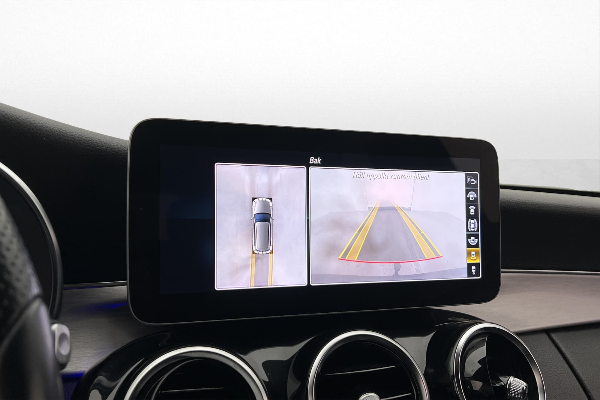 Mercedes-Benz C 300 T d 4M 245hk AMG Cockpit 360° Värm Drag