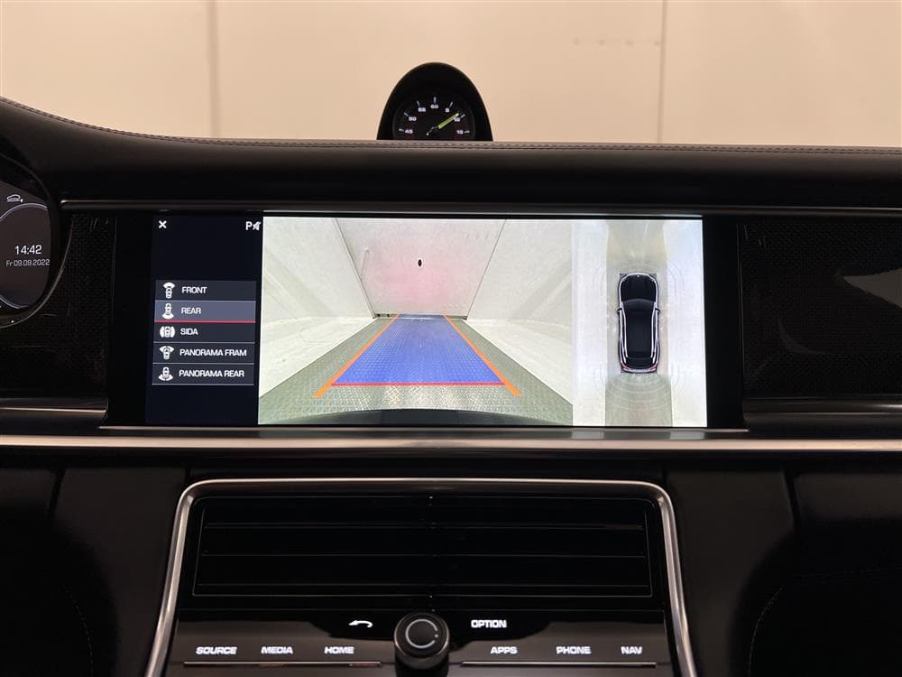 Porsche Panamera Turbo S E-Hybrid 680hk Kolfiber Pano Burmes