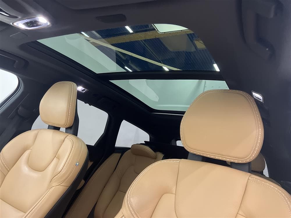 Volvo V90 Cross Country D4 AWD Pro Pano D-Värme VOC Skinninteriör