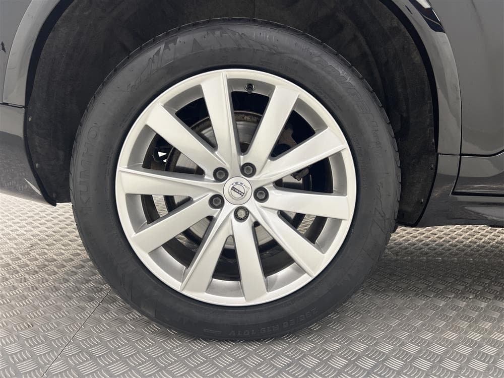 Volvo XC90 D5 225hk AWD Inscription D-Värm VOC B-Kamera Naviinteriör