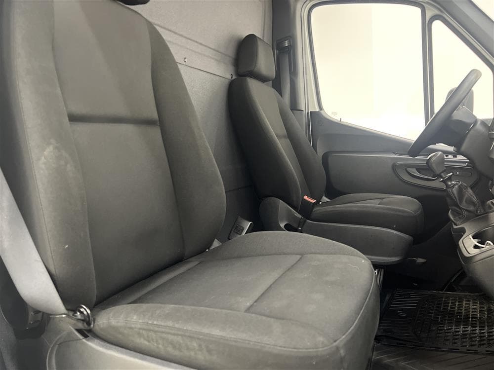 Mercedes-Benz Sprinter 316 Volymskåp Sidodörr Värmare Moms 