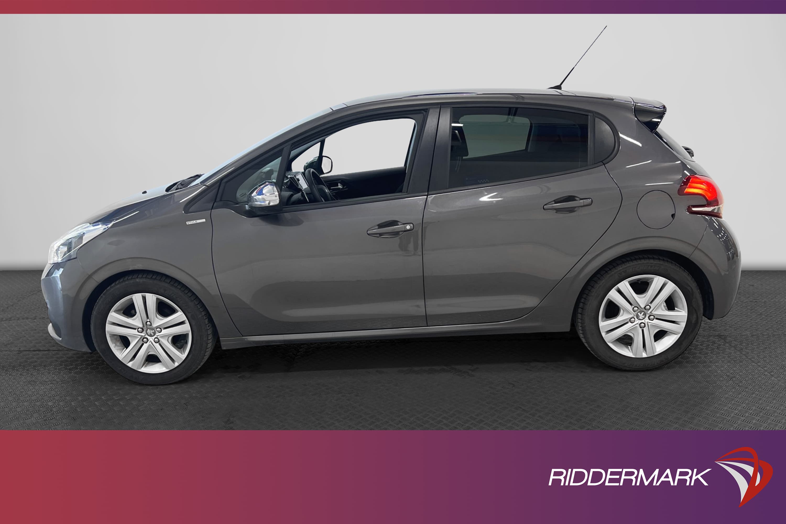 Peugeot 208 1.2 VTi 82hk Panorama