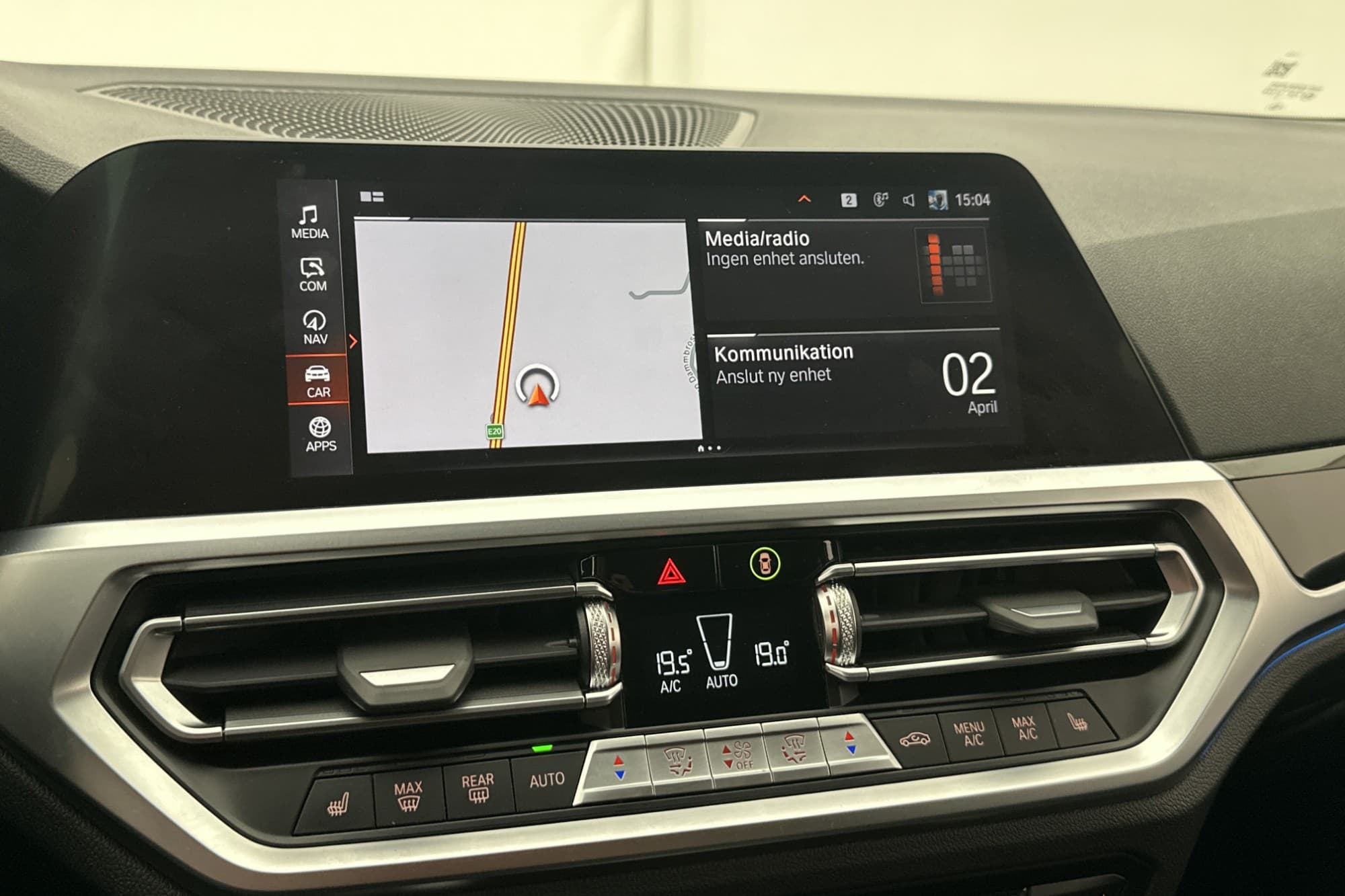 BMW 330e 292hk MOMS Sport Line Navi P-Sensorer Halvskinn