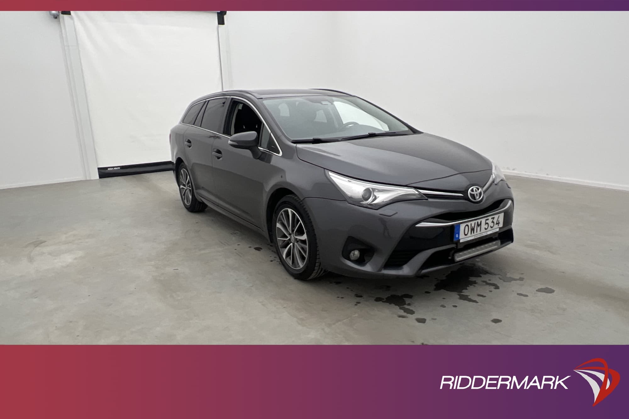 Toyota Avensis 1.8 147hk