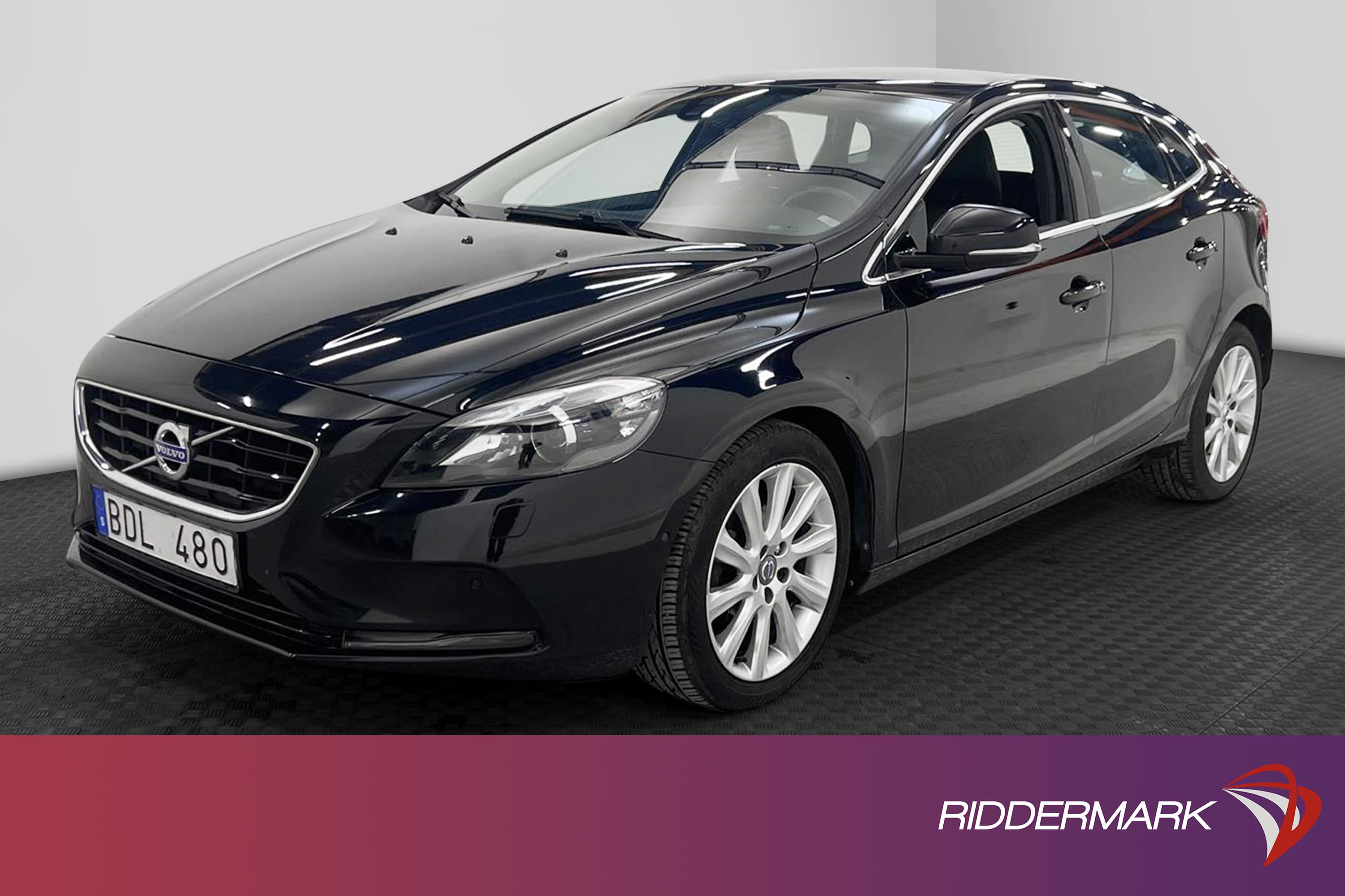 Volvo V40 D2 115hk Summum Drag D-Värm Skinn P-Pilot