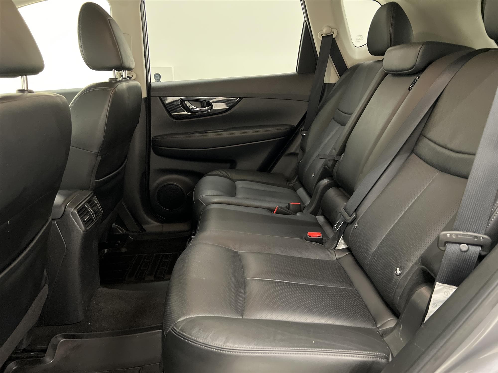 Nissan X-Trail 1.6 130hk Tekna BOSE  Navi Skinn 0,53L/mil