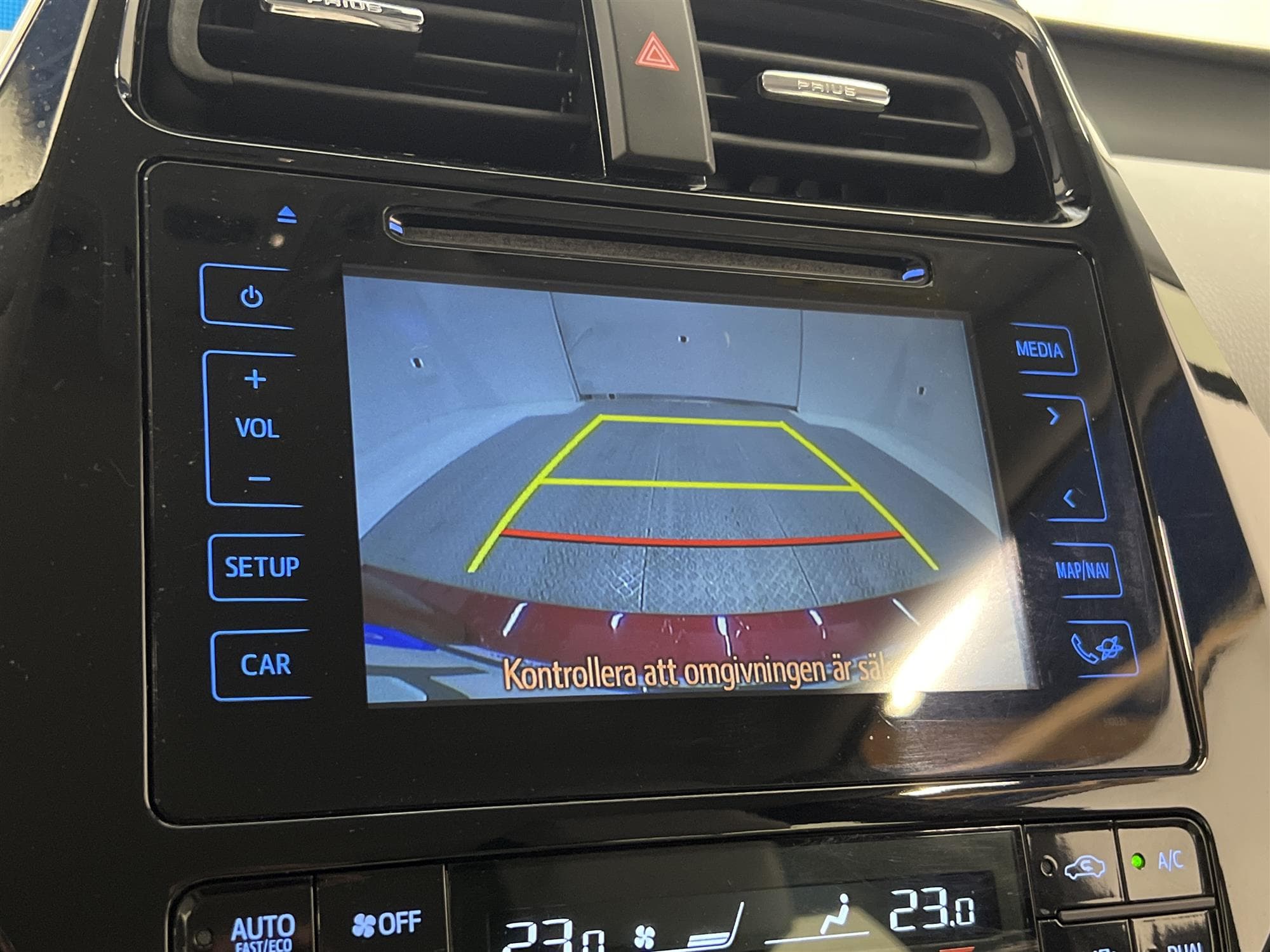 Toyota Prius Hybrid CVT 122hk HUD B-Kam Låg Skatt