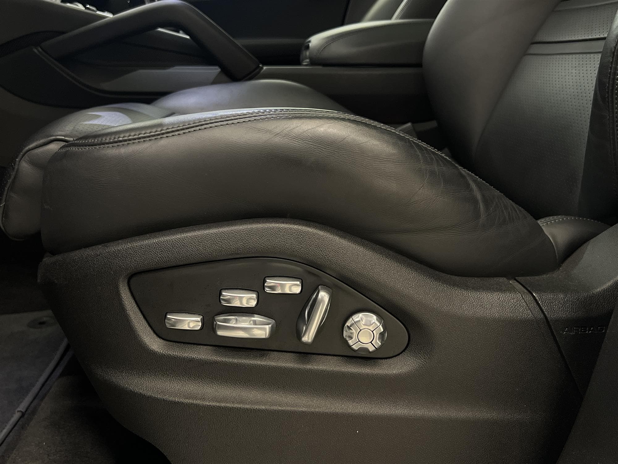 Porsche Cayenne Coupe 340hk Sport Chrono Panorama 18-Vägs RS